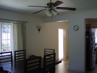 Hopefield Ave, Kingston / St. Andrew, Jamaica - Townhouse for Lease/rental